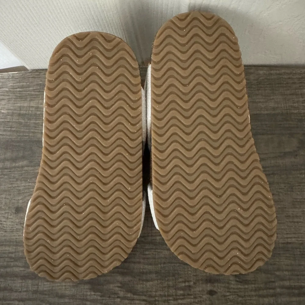 NWT Carter’s Candice Toddler Sandals Size 8
